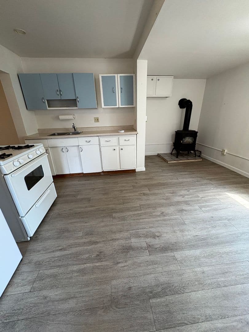 La Crosse Apartment: 608 9th St N