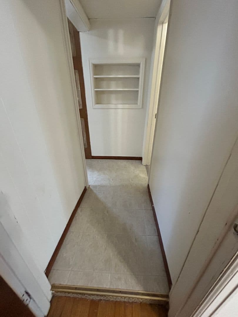La Crosse Apartment: 830 Cass St