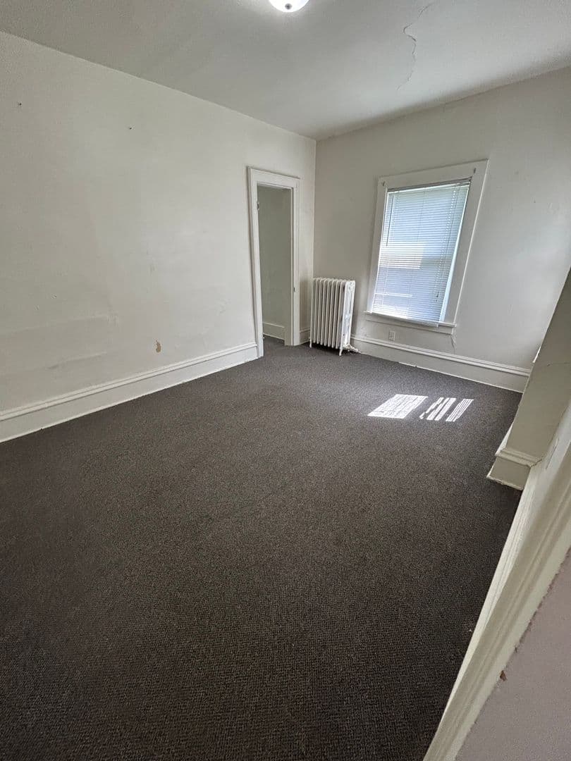 La Crosse Apartment: 405 10th St S