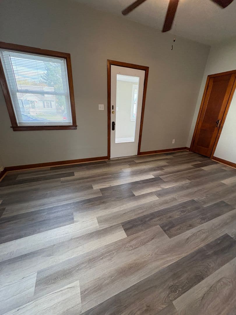 Tomah Apartment: 1115 Hollister Ave