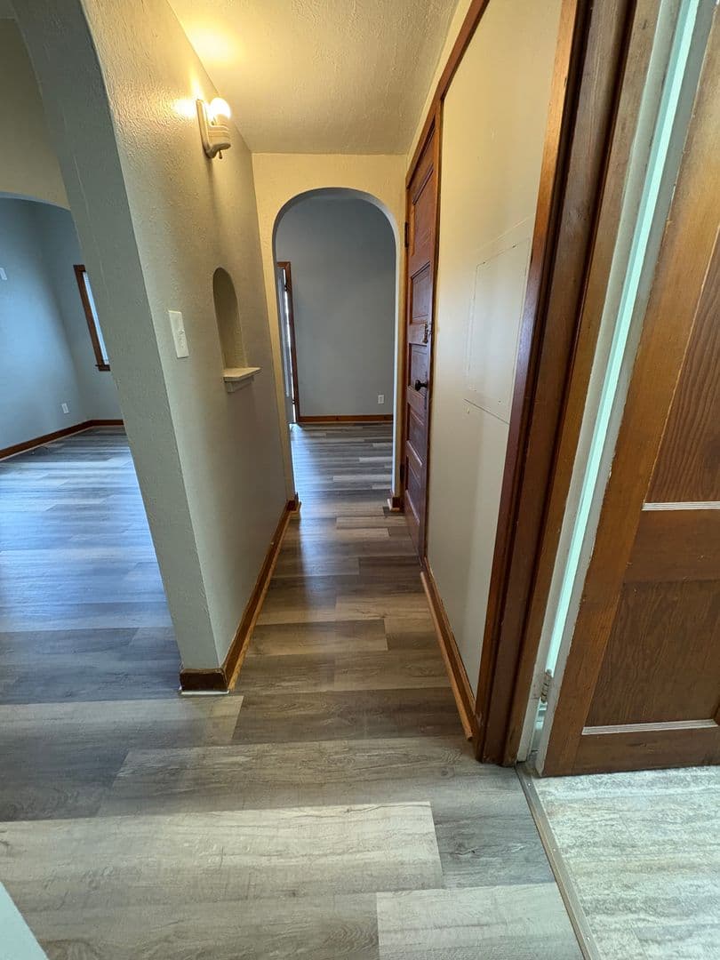 Tomah Apartment: 1115 Hollister Ave