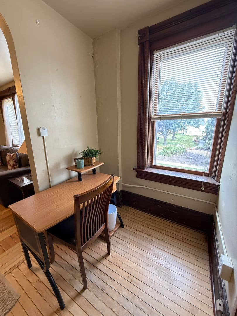 Tomah Apartment: 107 Monroe Ave - 4