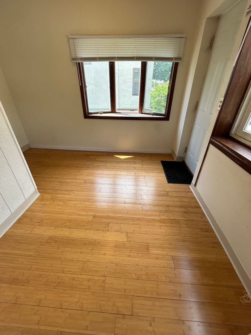 La Crosse Apartment: 828 Cass St