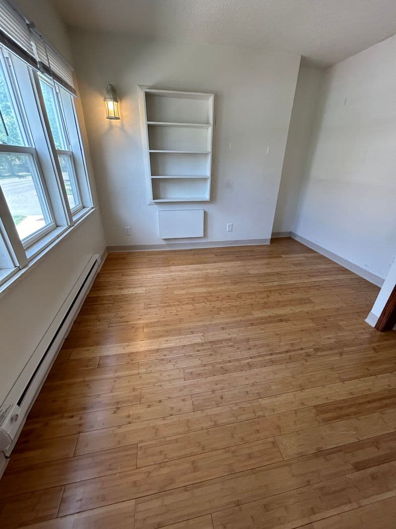 La Crosse Apartment: 828 Cass St