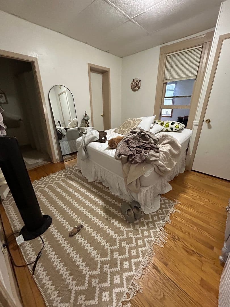 La Crosse Apartment: 824 Cass St