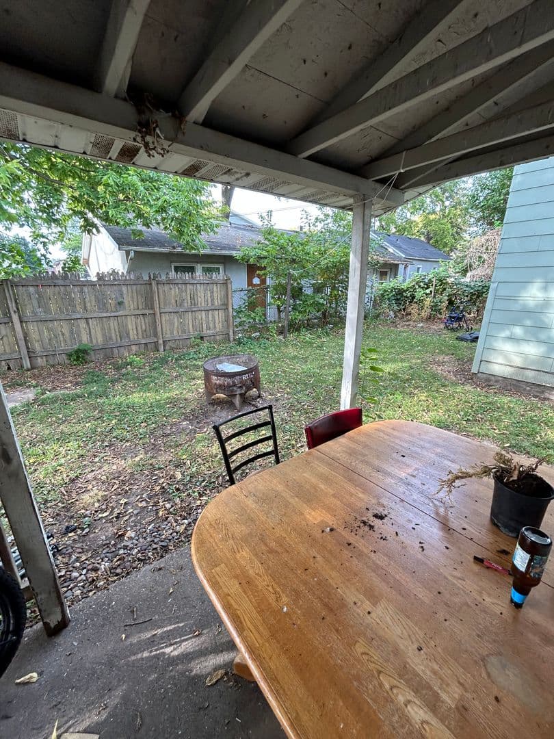 La Crosse House: 1010 Badger St