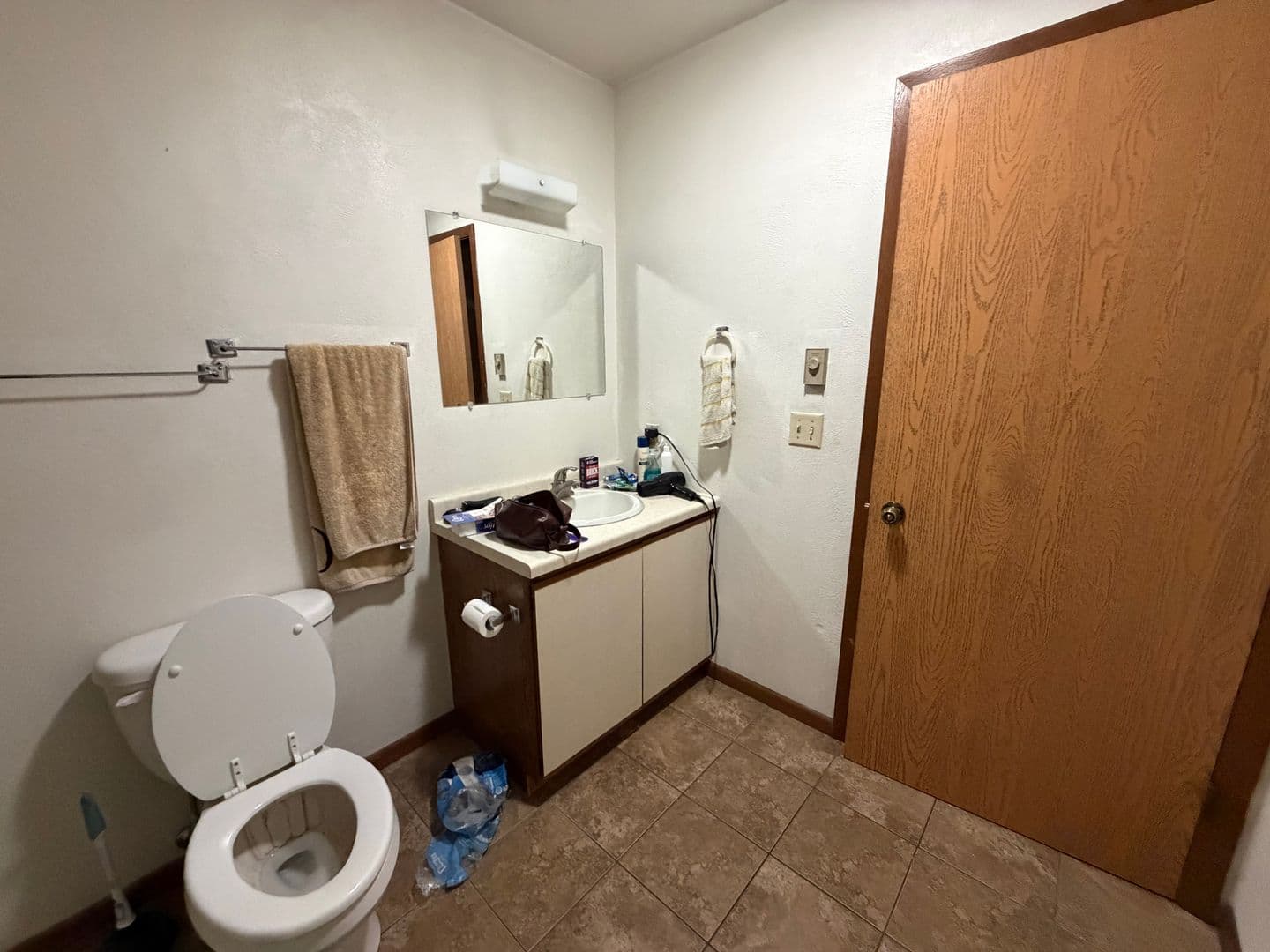 La Crosse Apartment: 410 10th St N - Apt 12