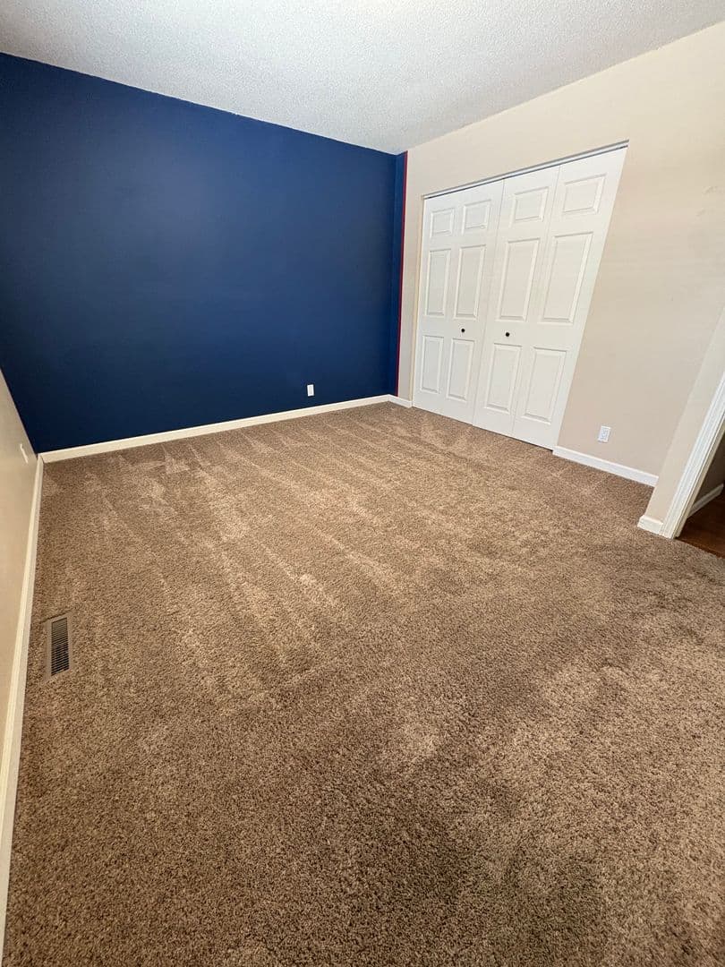Tomah Apartment: 1156-1158 Grandview Ave