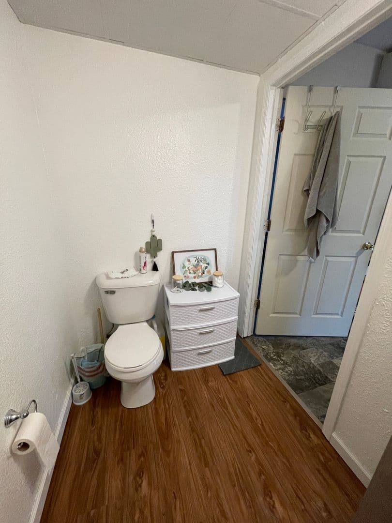 La Crosse Apartment: 1018 Pine Street Apt 7