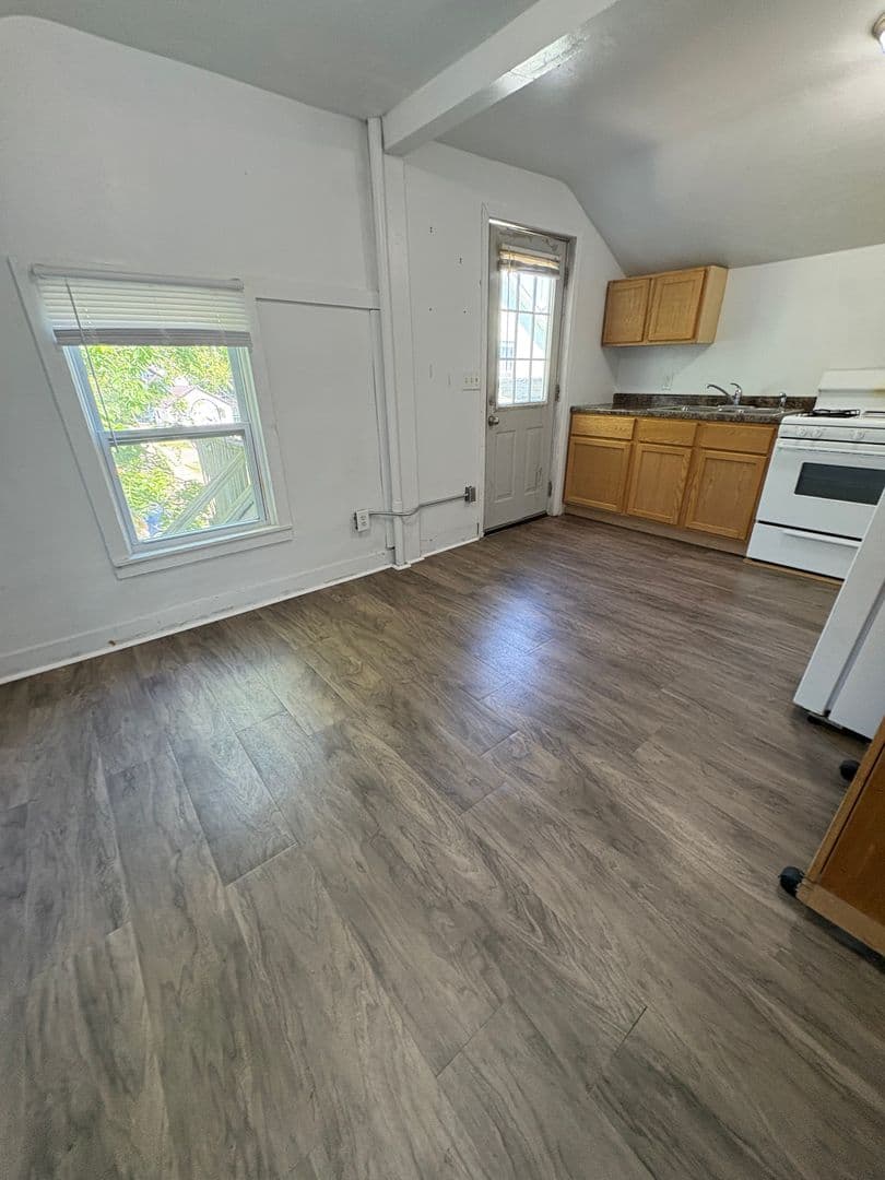 La Crosse Apartment: 608 9th St N