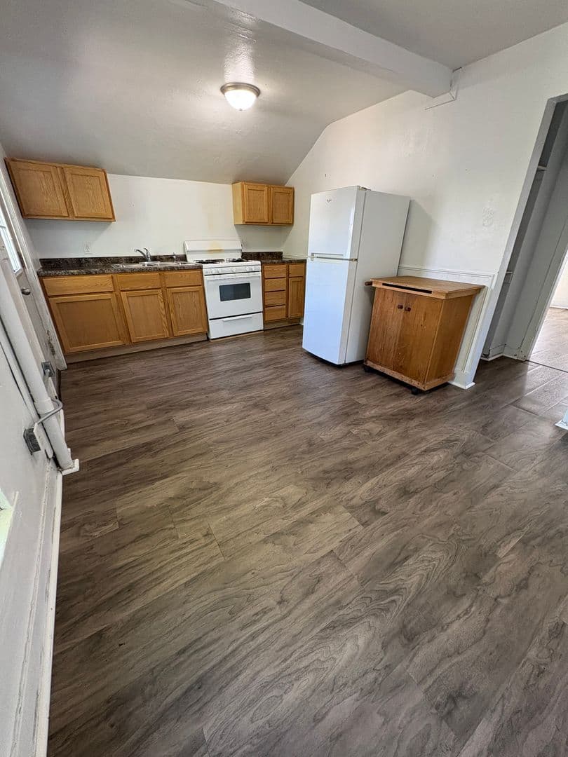 La Crosse Apartment: 608 9th St N