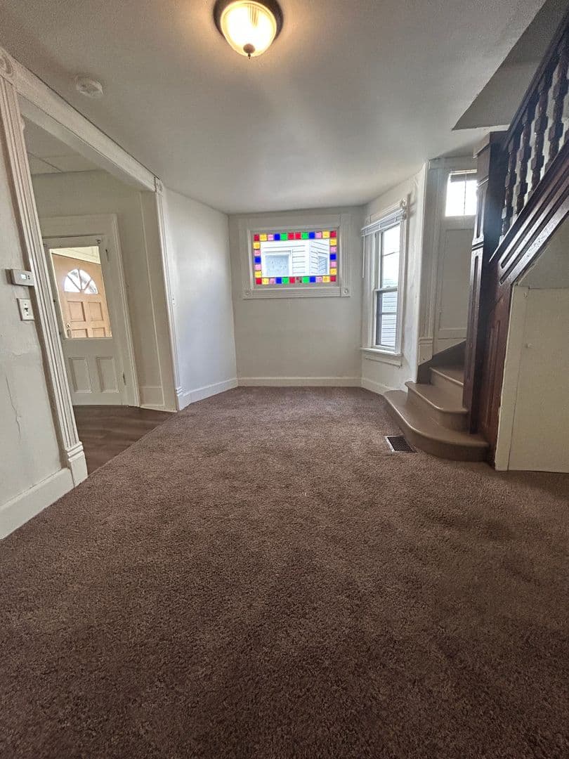 La Crosse Apartment: 137 9th St S