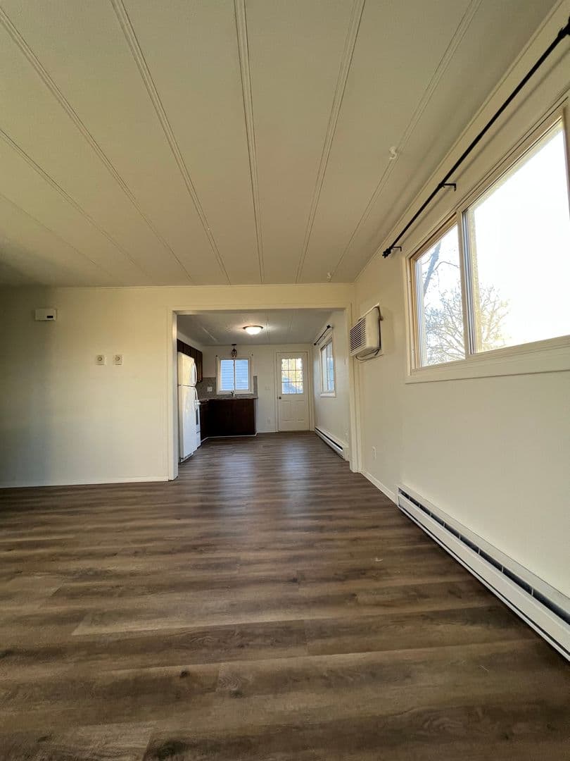 La Crosse Apartment: 2810/2812 Onalaska Ave