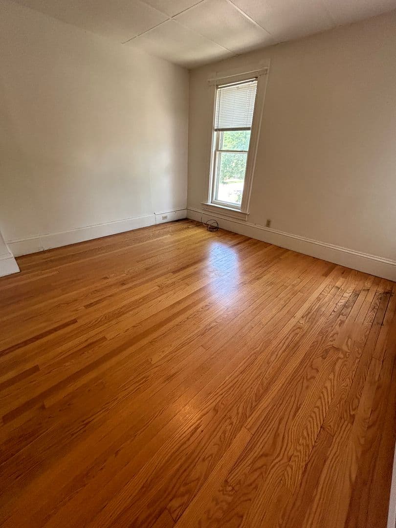 La Crosse Apartment: 828 Cass St