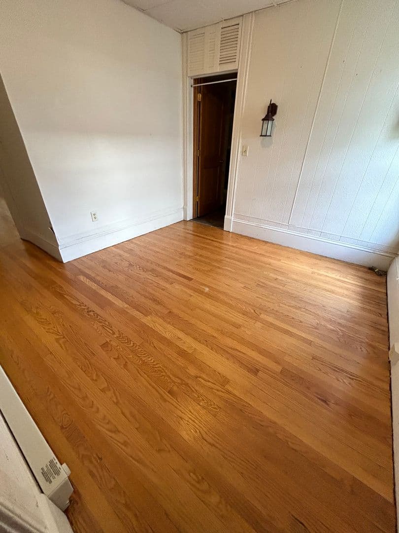 La Crosse Apartment: 828 Cass St