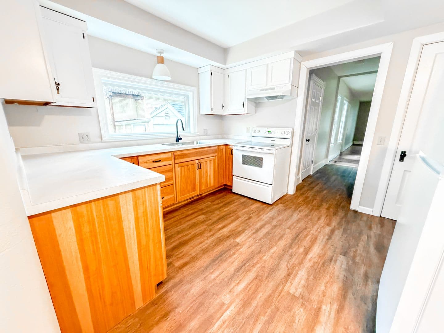 La Crosse Apartment: 403 West Ave S