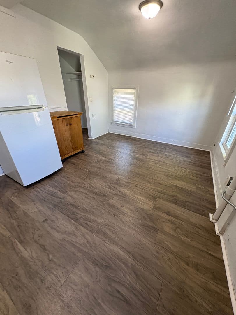 La Crosse Apartment: 608 9th St N