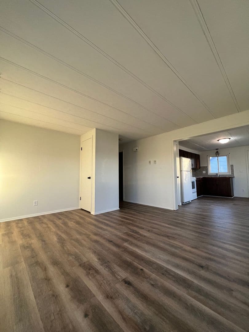 La Crosse Apartment: 2810/2812 Onalaska Ave