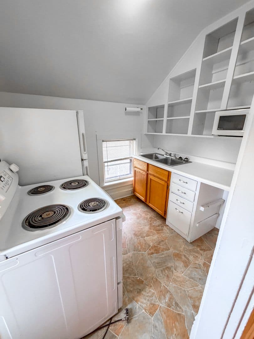 La Crosse Apartment: 1512 Market St