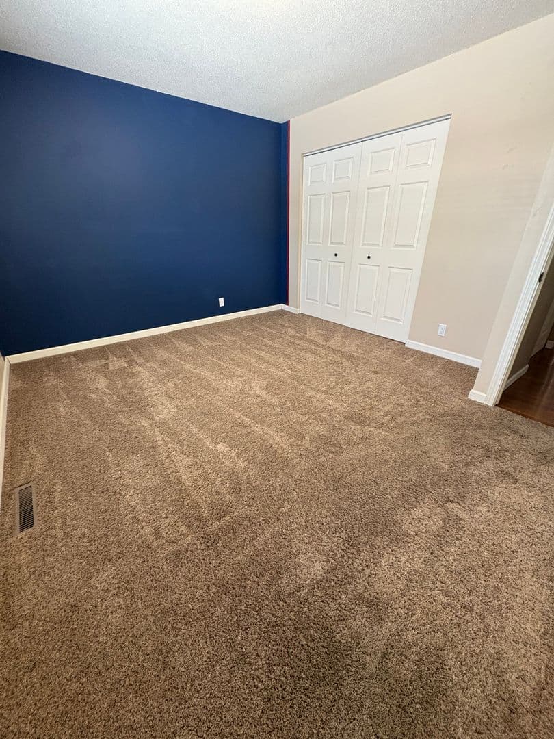 Tomah Apartment: 1156-1158 Grandview Ave