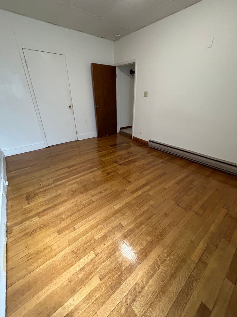La Crosse Apartment: 830 Cass St