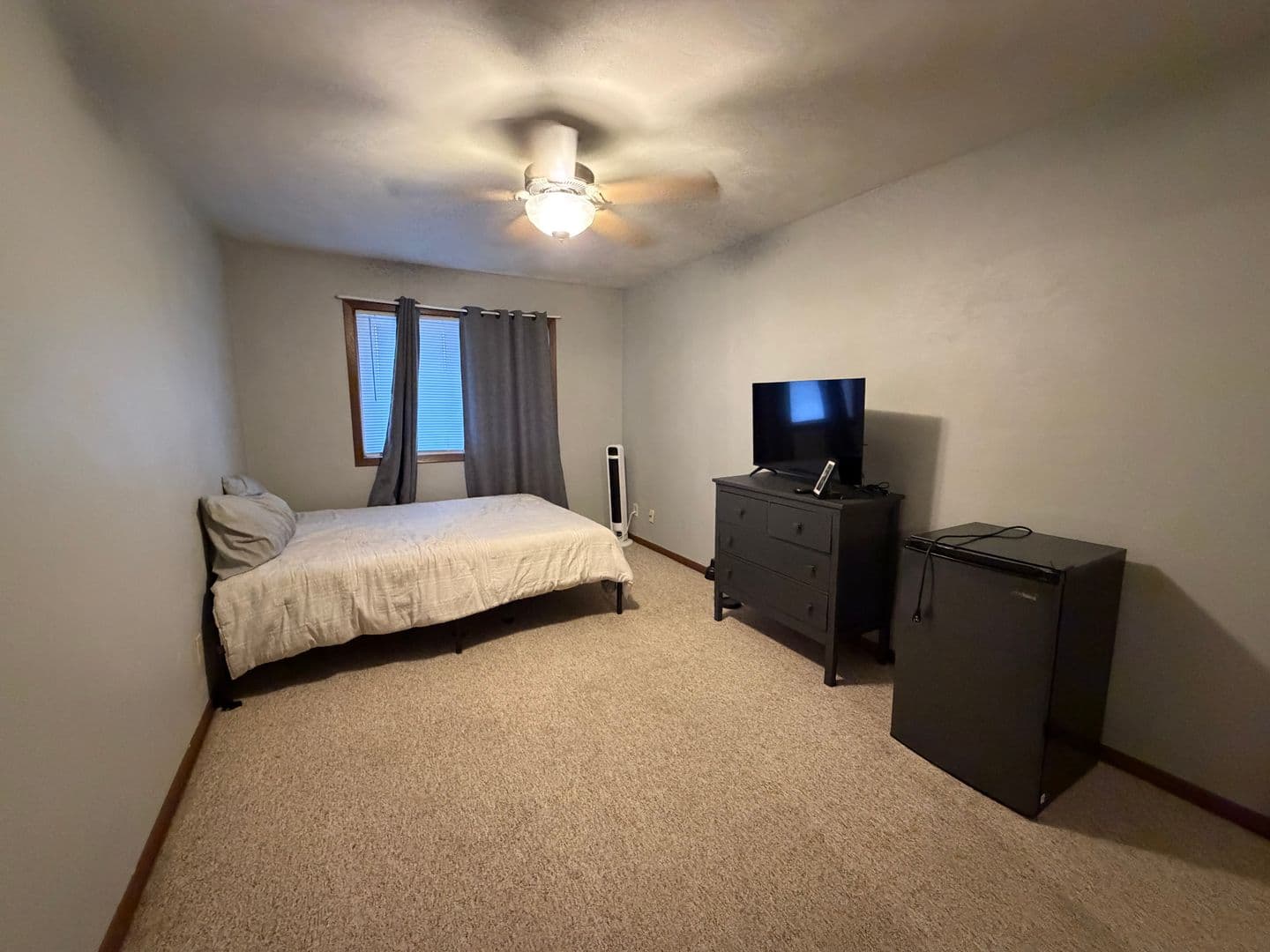 La Crosse Apartment: 410 10th St N - Apt 08