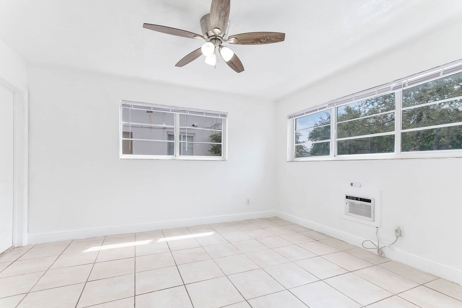 Miami Beach Apartment: 6905-6921 Rue Vendome