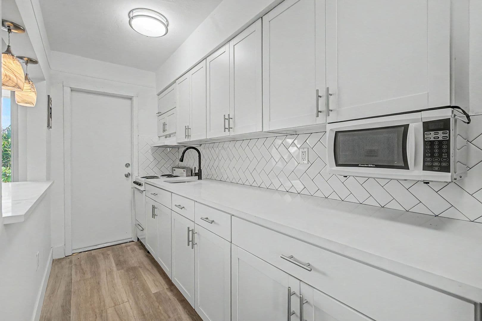 Miami Apartment: 60 NW 79th St