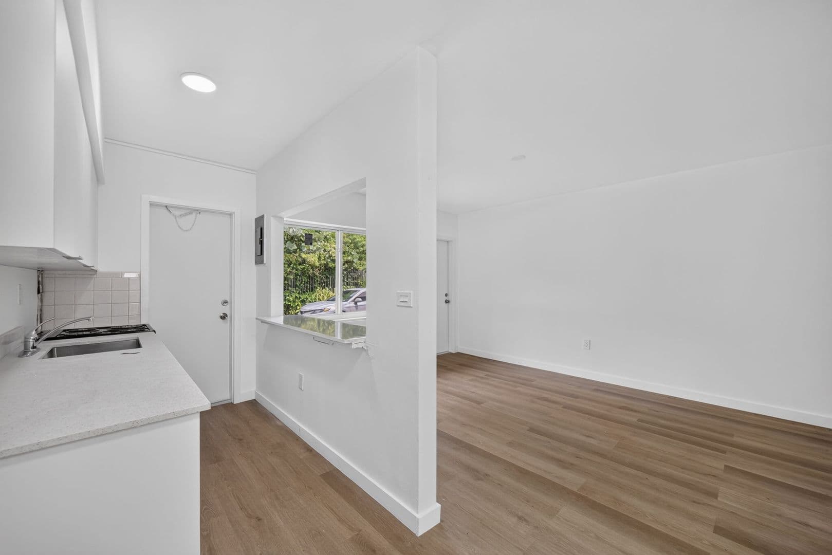 Miami Apartment: 60 NW 79th St