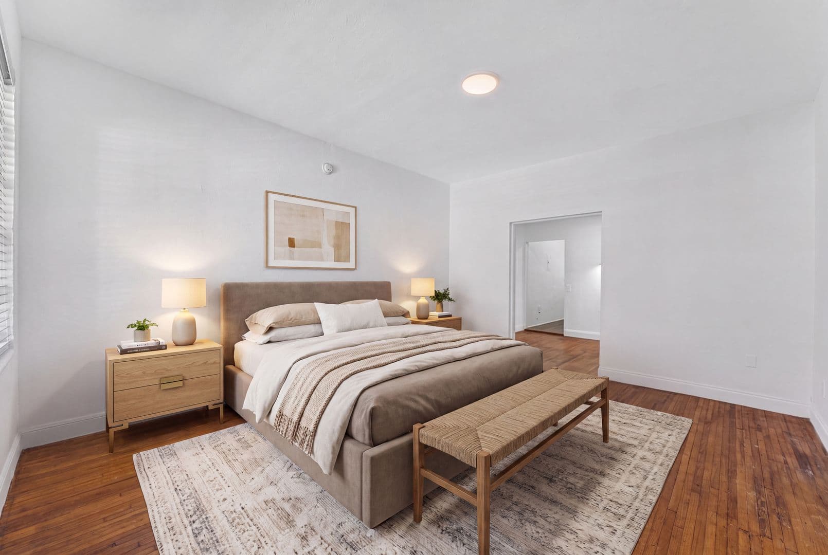 Miami Beach Apartment: 901 Pennsylvania Ave