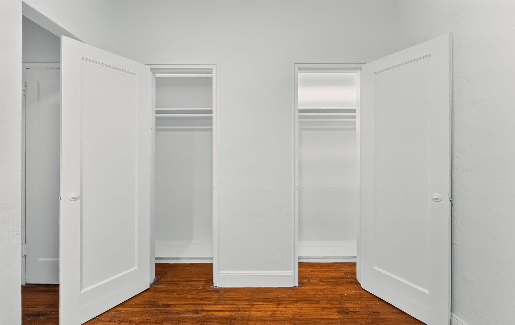 Miami Beach Apartment: 901 Pennsylvania Ave