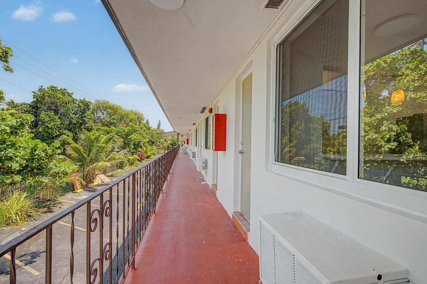 Miami Apartment: 60 NW 79th St