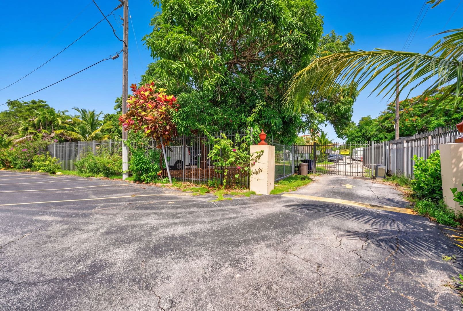 Miami Apartment: 60 NW 79th St