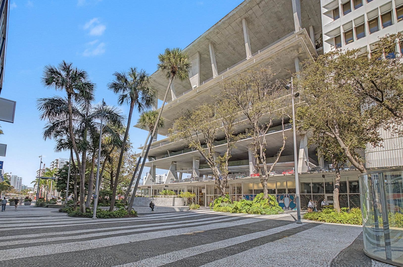 Miami Beach Apartment: 1685 Jefferson Ave
