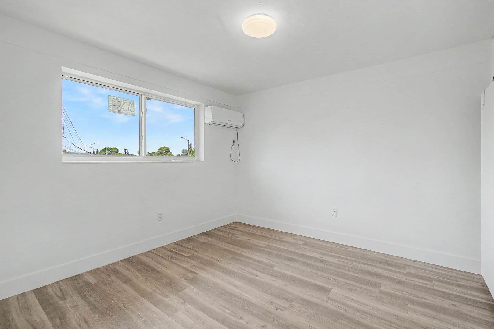Miami Apartment: 60 NW 79th St