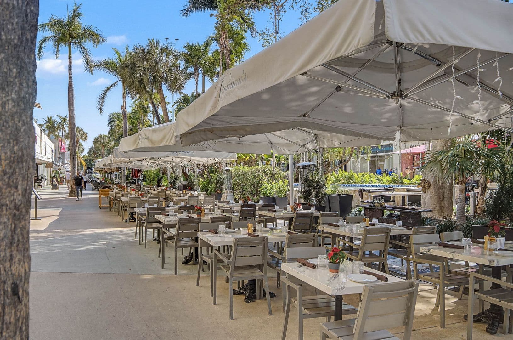 Miami Beach Apartment: 1685 Jefferson Ave