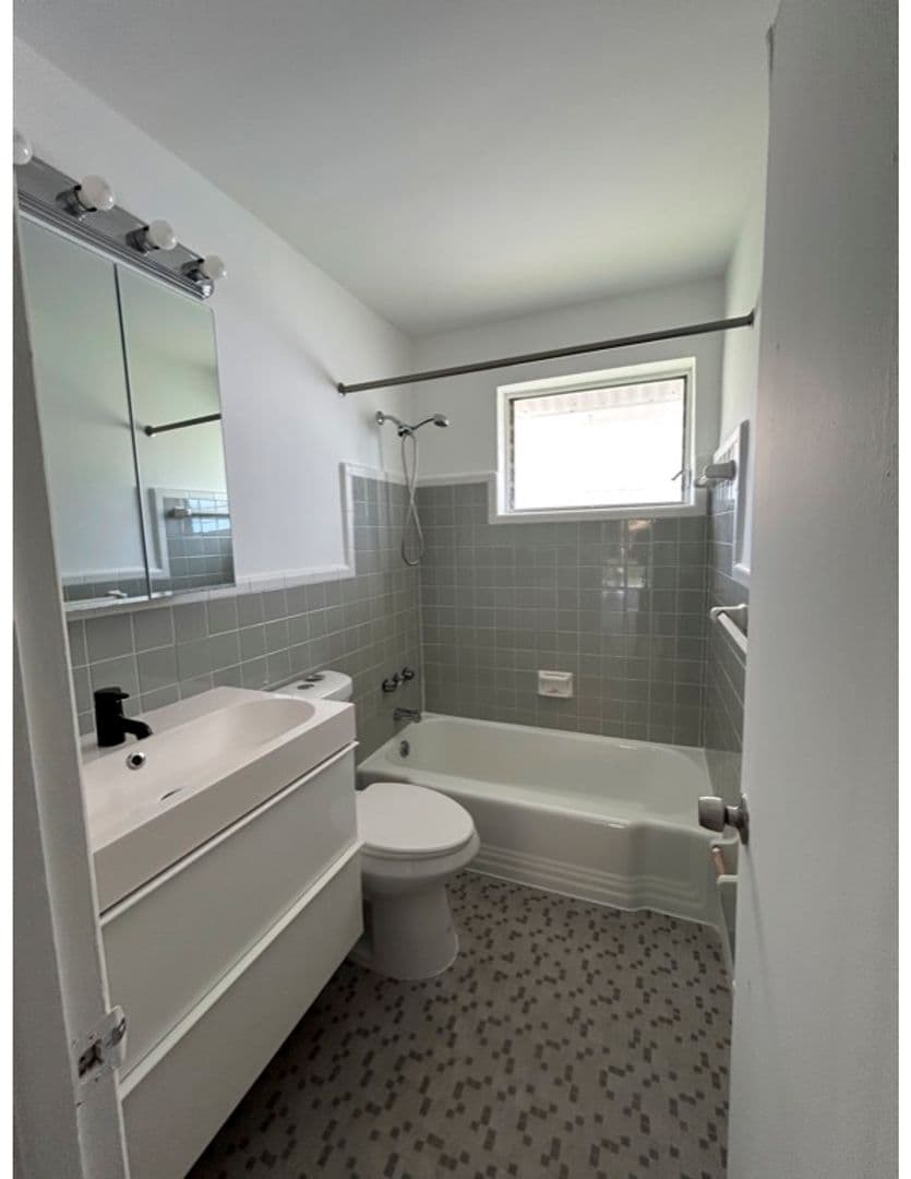 Miami Apartment: 60 NW 79th St