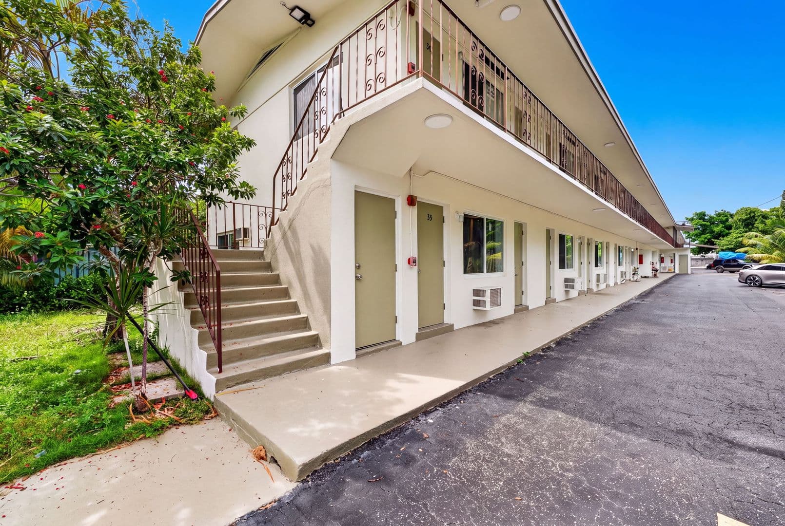 Miami Apartment: 60 NW 79th St