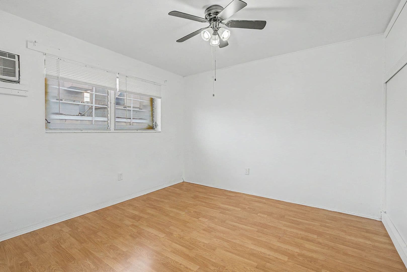 Miami Apartment: 60 NW 79th St