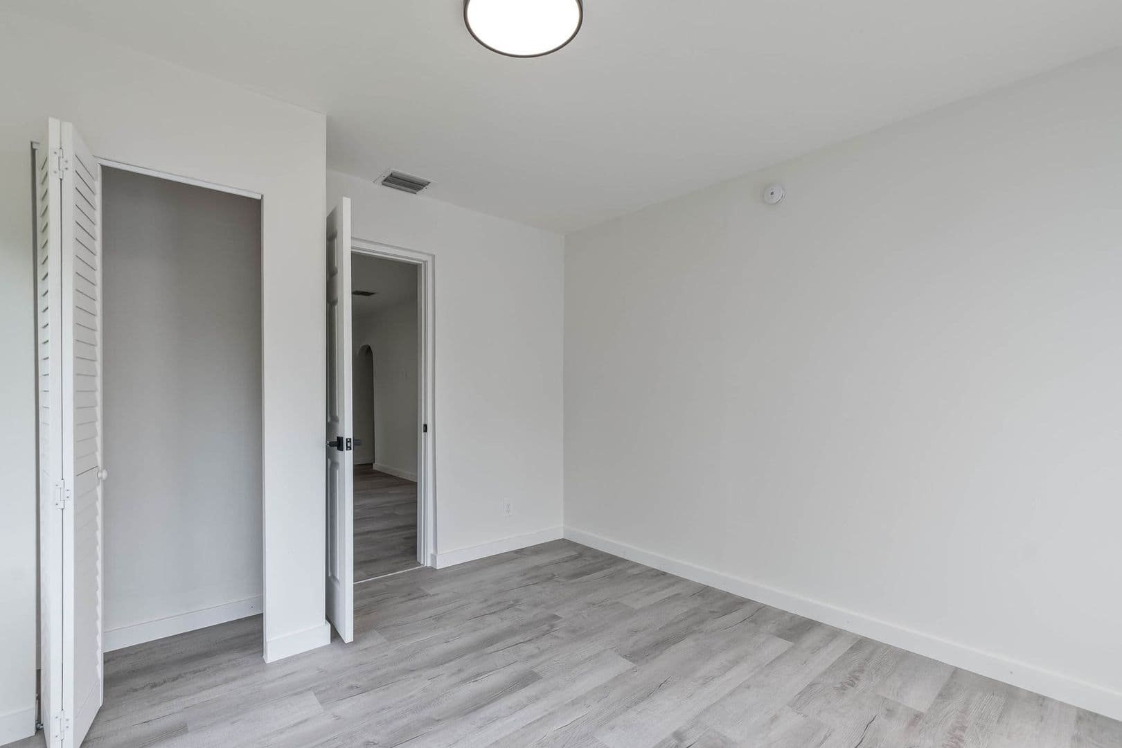 Miami Apartment: 25 NW 78th St