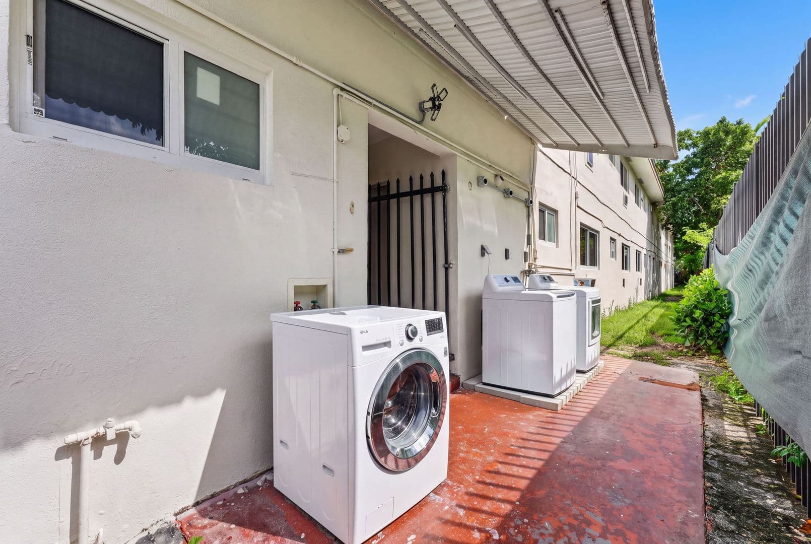 Miami Apartment: 60 NW 79th St