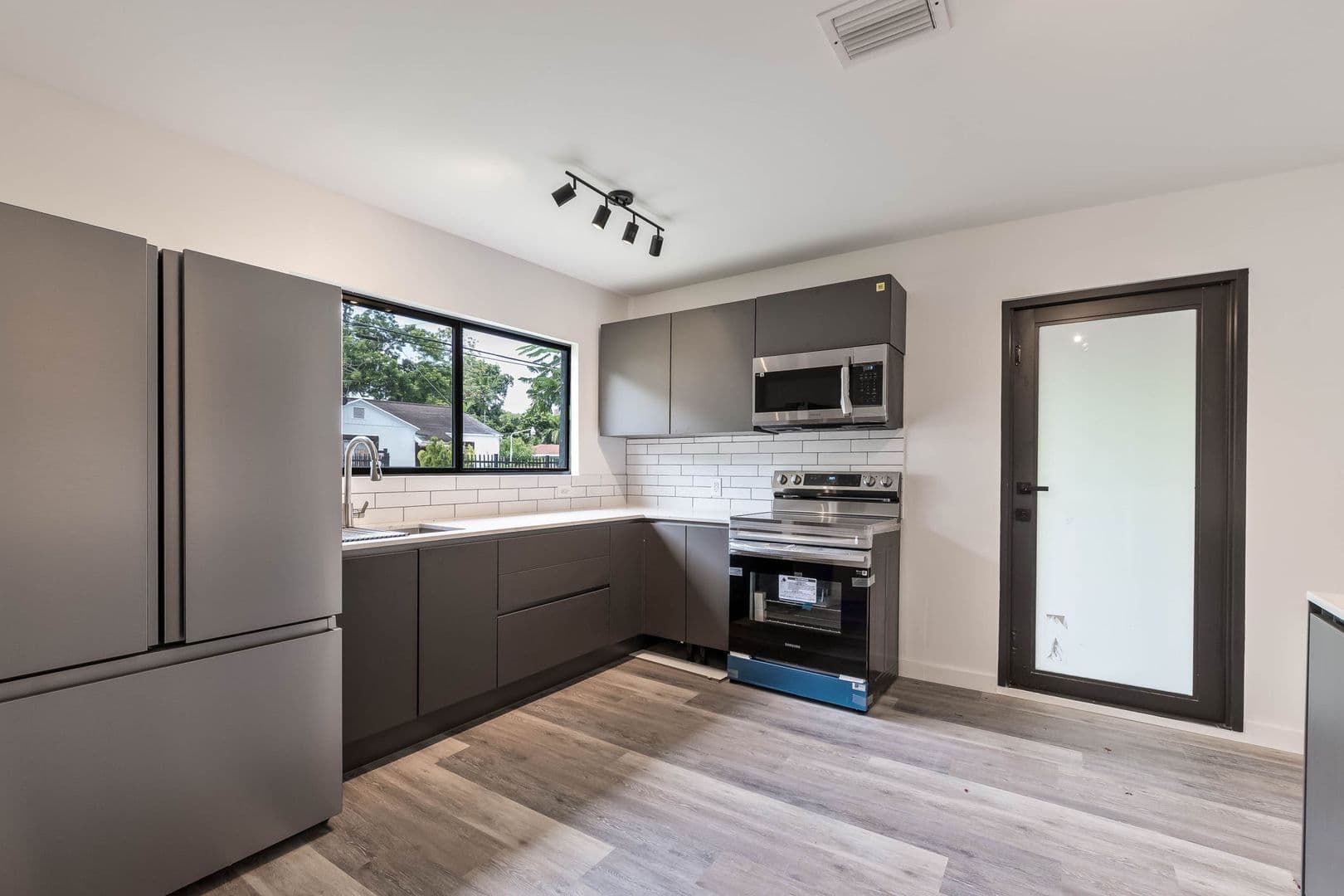 Miami Apartment: 25 NW 78th St