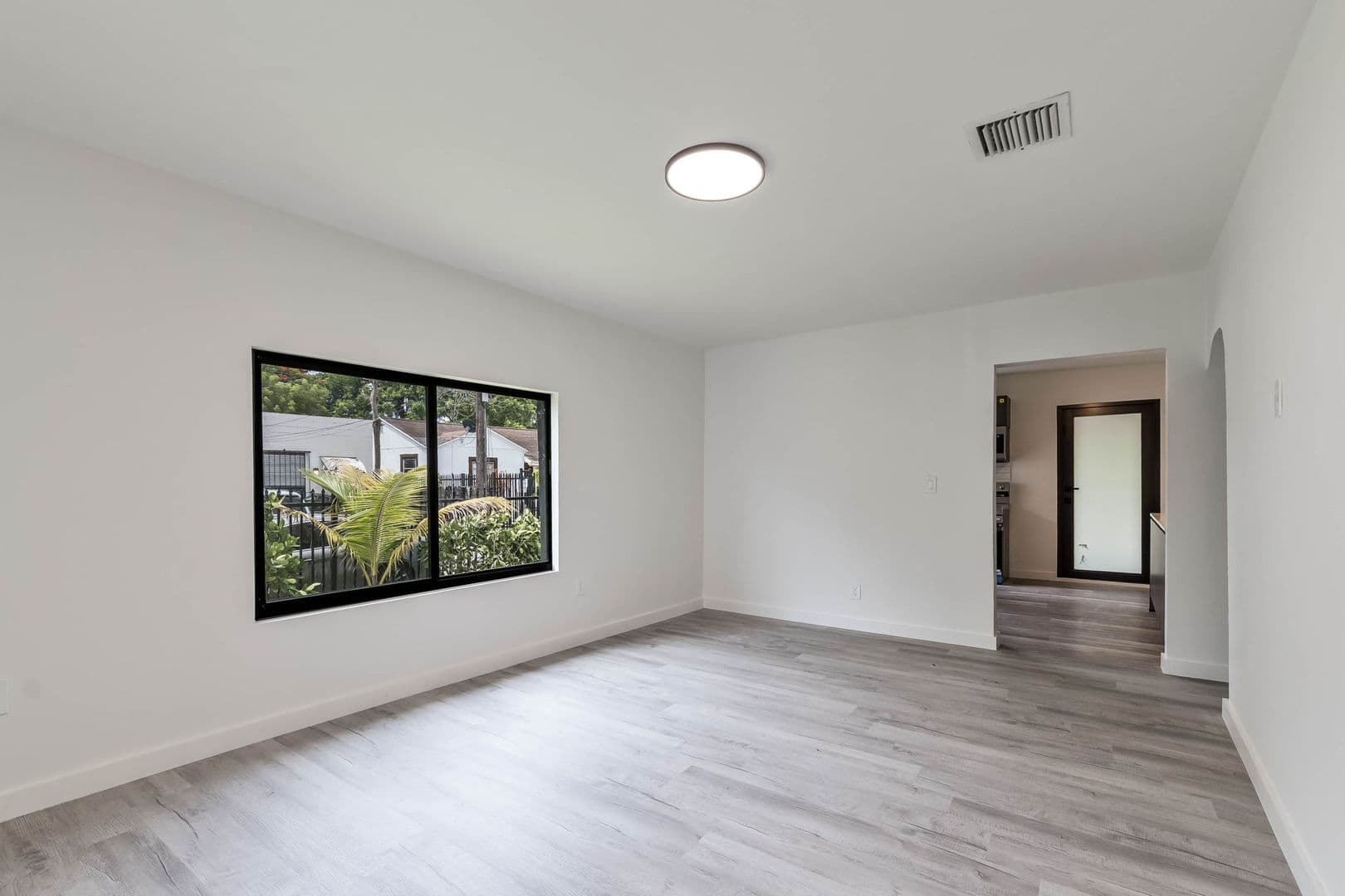Miami Apartment: 25 NW 78th St