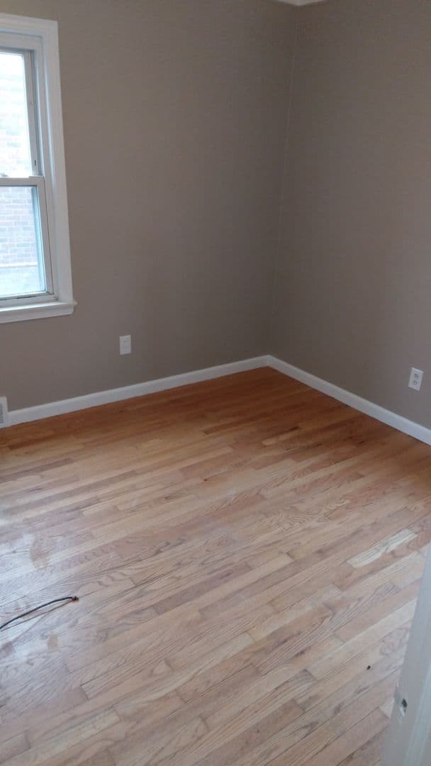 Warren House: 21099 Blackmar