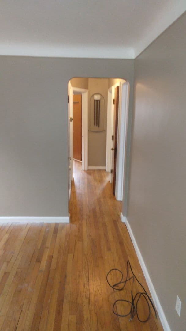 Warren House: 21099 Blackmar