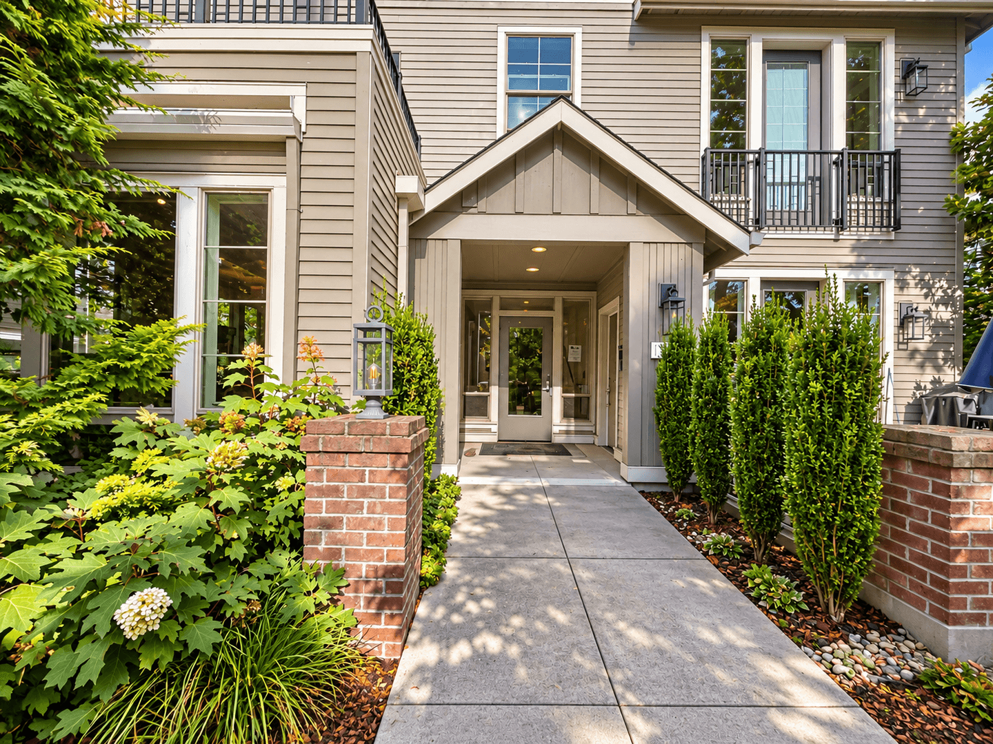 Portland House: 1805 SE Madison St. #203