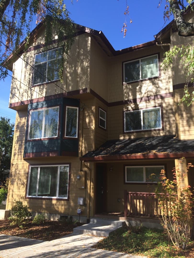 Portland Apartment: 1303-1307 SE Marion St.