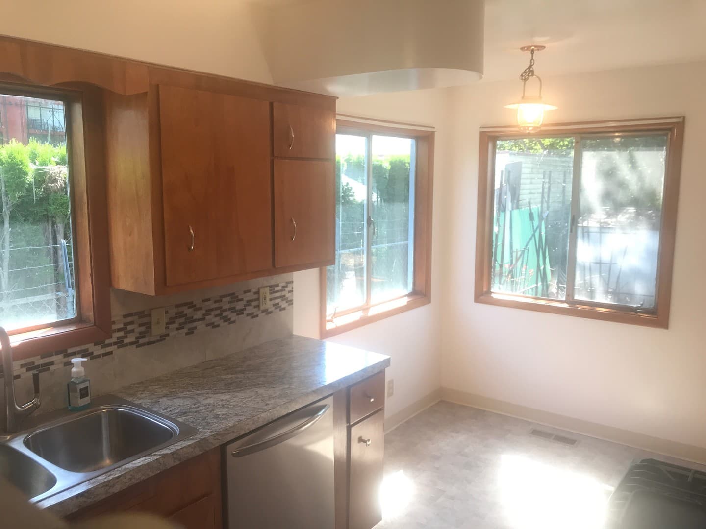 Portland House: 6933 N Williams Ave.