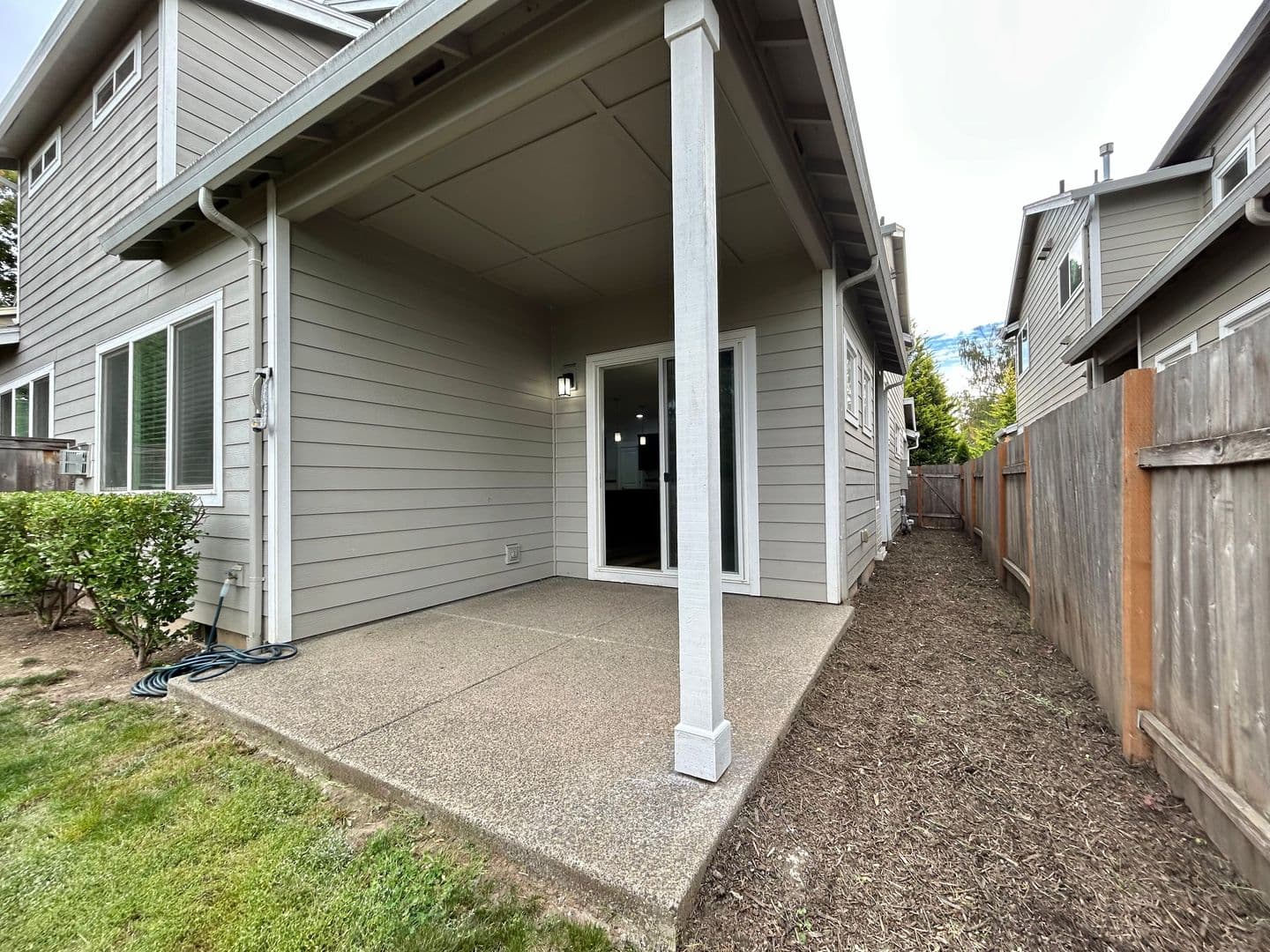Hillsboro House: 113 NE 30th Ave