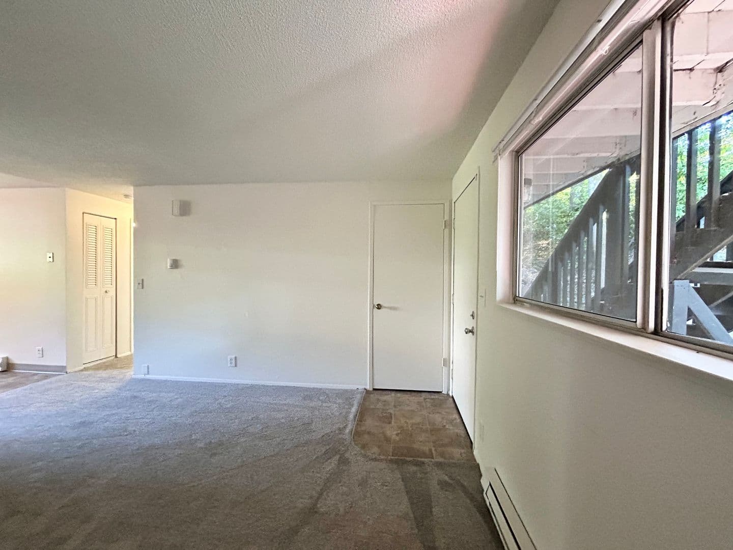 Portland Apartment: 8040 SW 19th Avenue